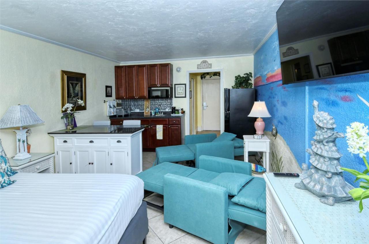 Waterfront Room, Heated Pool, Tiki Bar & Grill Σεϊρασότα Εξωτερικό φωτογραφία