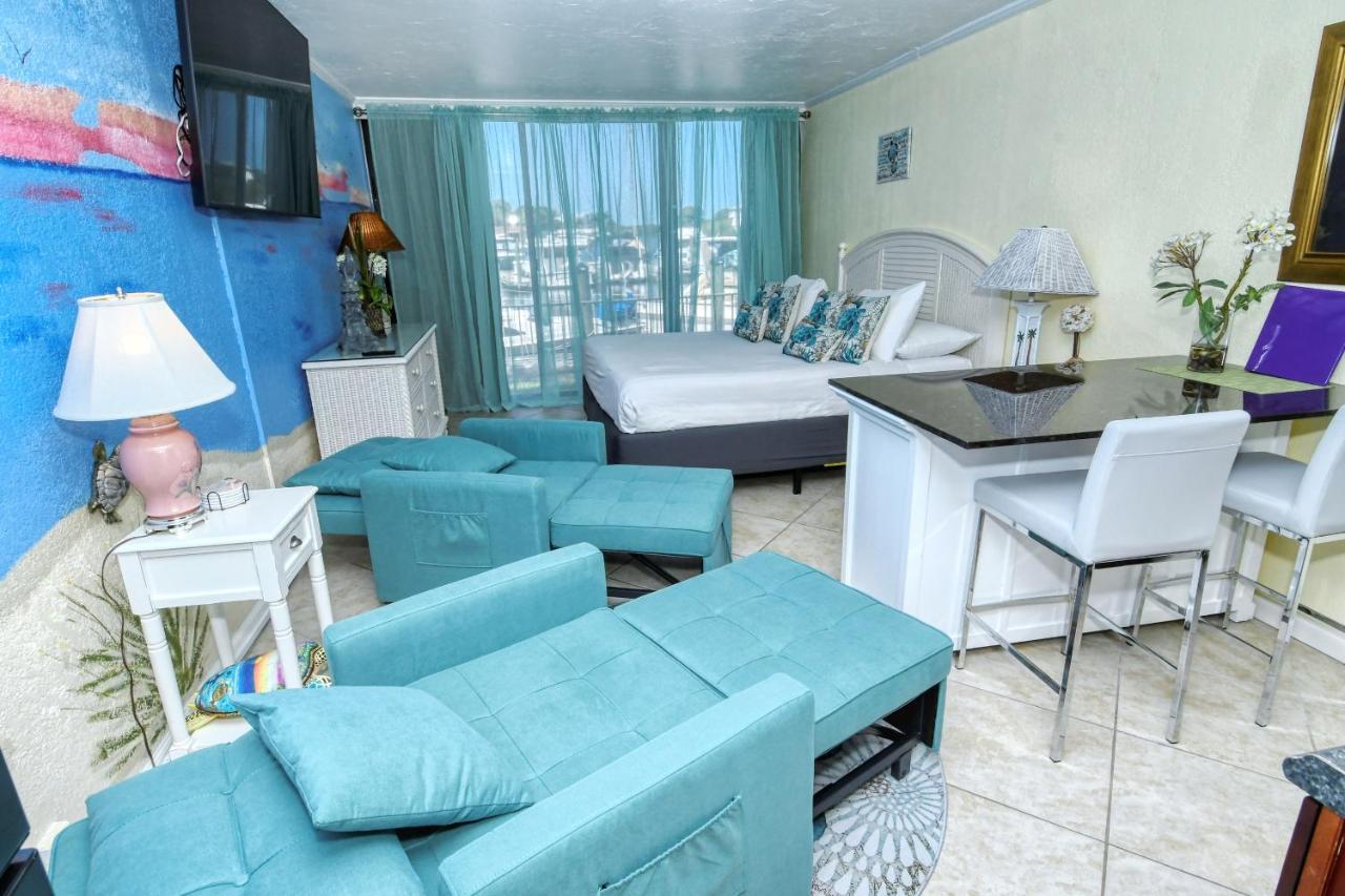 Waterfront Room, Heated Pool, Tiki Bar & Grill Σεϊρασότα Εξωτερικό φωτογραφία